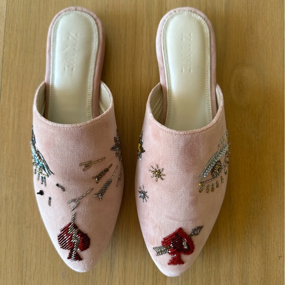 ZYNE Pink Velvet Mules 7 - Picture 1 of 14